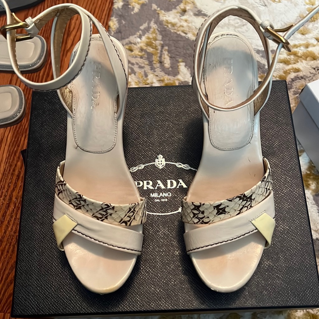 Prada Used Vintage Wedges Size 37.5